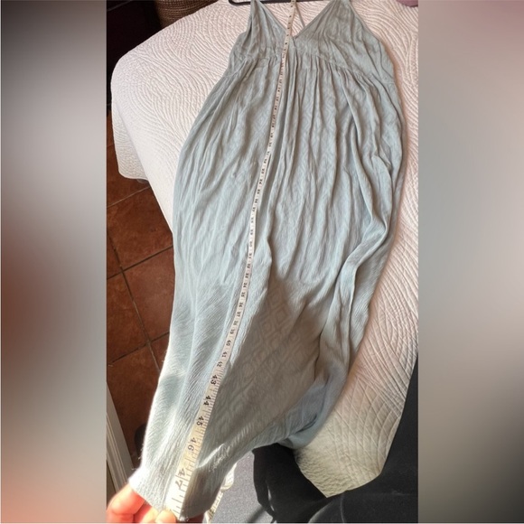 Elegant High Low Dress in Light Gray - Picture 2 of 6